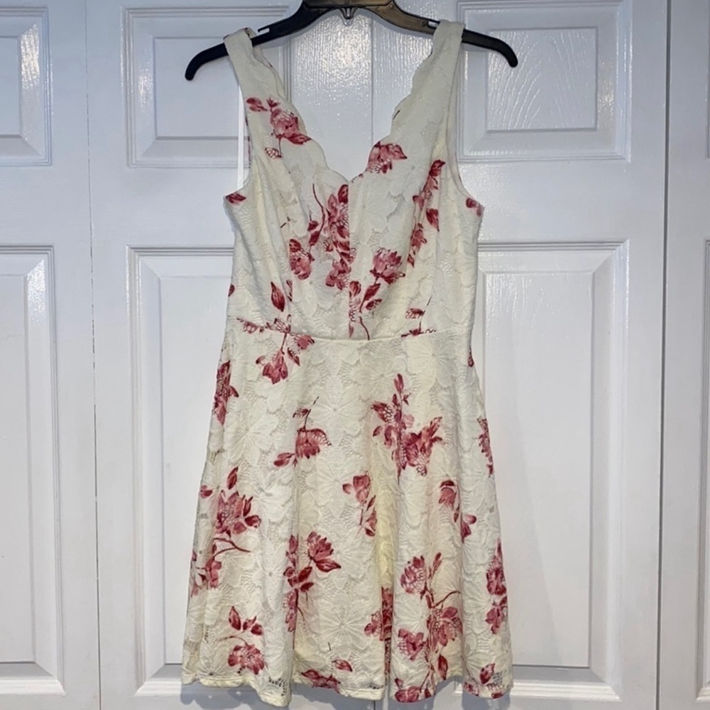 City triangle size 7 dress